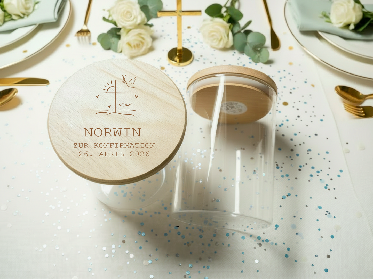 Konfirmation, Taufe, Kommunion Personalisierbares Glas mit Holzdeckel – Geschenk mit Name, Motiv & Datum