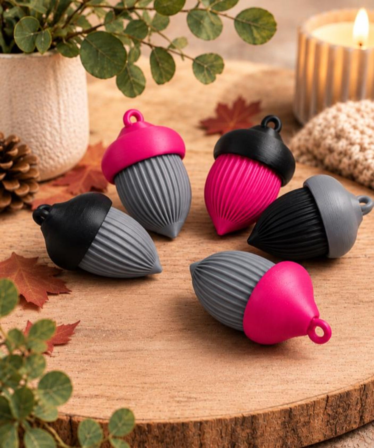 Eichel Deko – 3D gedruckte Herbstdeko zum Hängen & Legen und zum öffnen pink grau schwarz