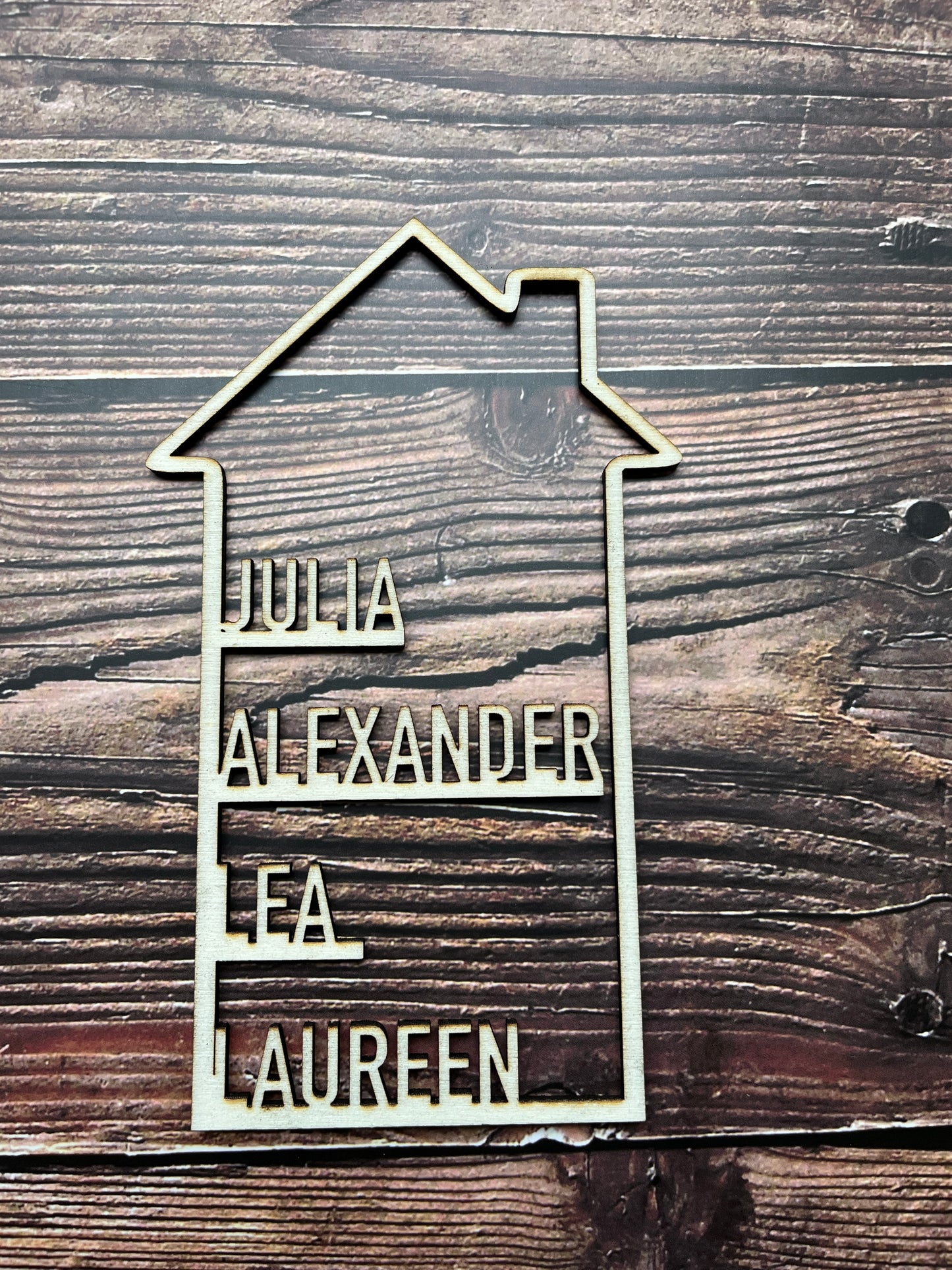 Holz Namen im Haus individuell personalisiert